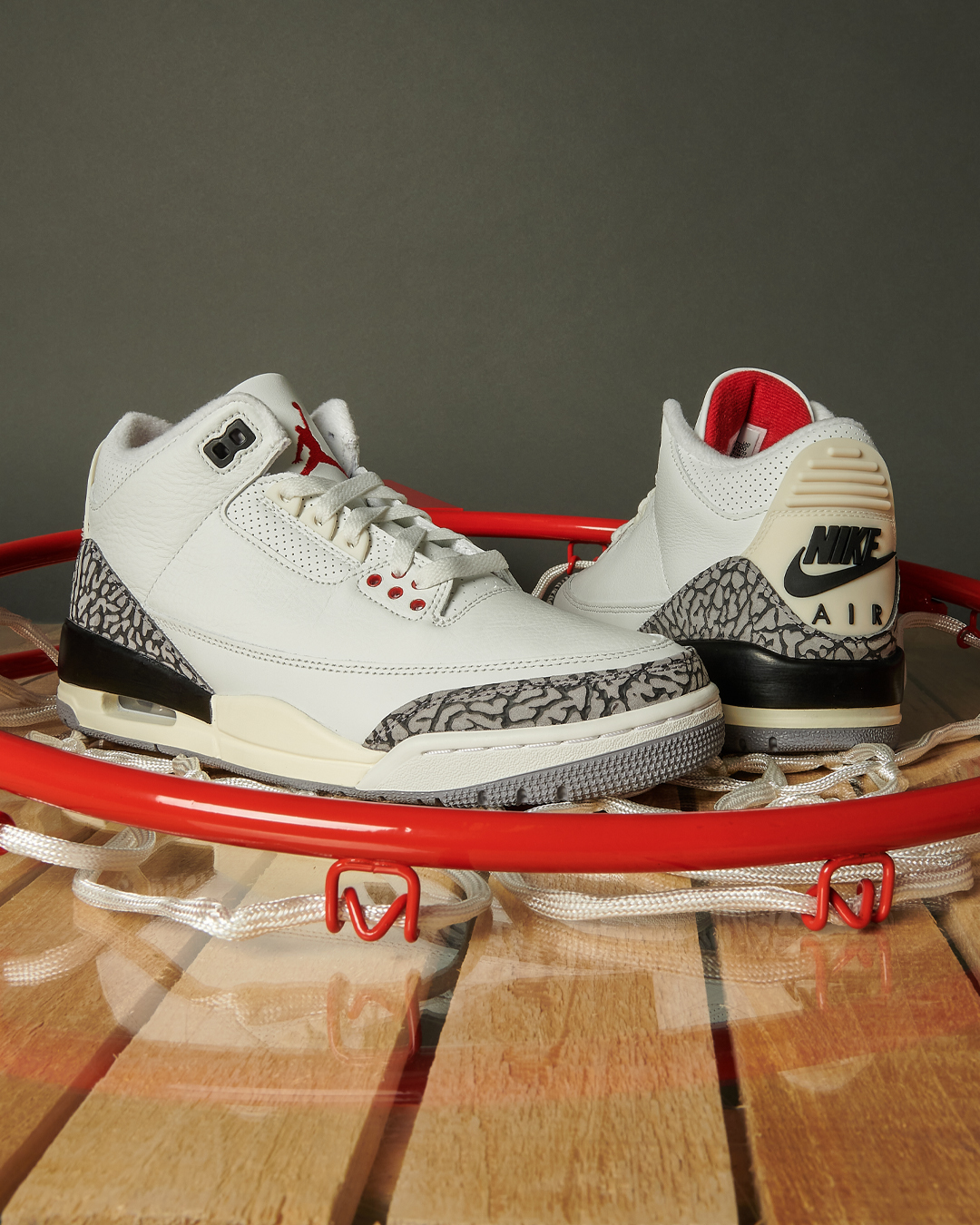 Foot locker jordan retro outlet