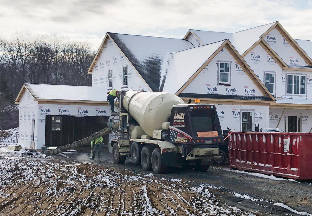 dbelitecustom's tweet photo. Progress update on our latest custom home:

🚧 Yesterday our Trade Partner Batdorf Masonry poured 21 yards of concrete for the home’s basement and back porch.

#makeyourhomeelite #customhomebuilder #greaterreadingpa #berkscountypa https://t.co/jus2FVYAId