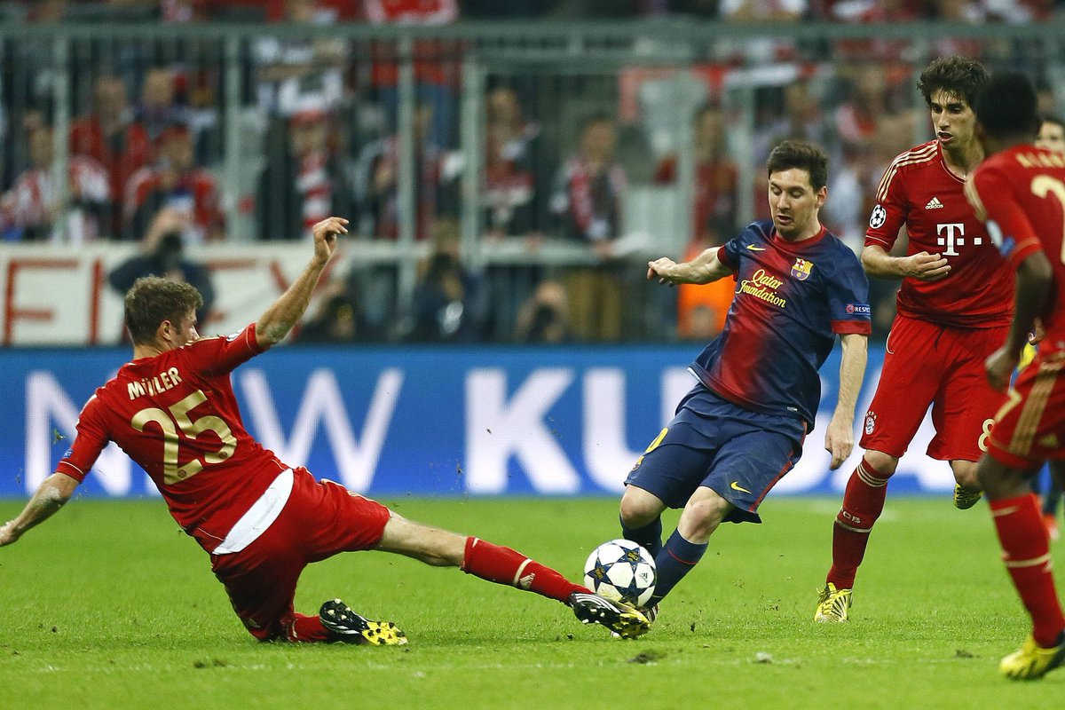 في يوم من الايام راح يعتزل ميسي وينسى كل شي عن كرة القدم الا " توماس مولر " ..

ما راح ينسى كابوسه المُرعب أبداً طوال حياته ..