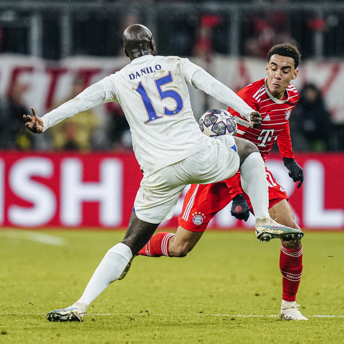 iamDaniloP's tweet photo. 1/ Déçu, frustré, and surtout mécontent d'une telle fin. Ce n'était pas à ce stade de la compétition que nous souhaitions voir notre parcours en Ligue des Champions prendre fin. On se doit de faire tellement mieux! https://t.co/D7PKqygv75
