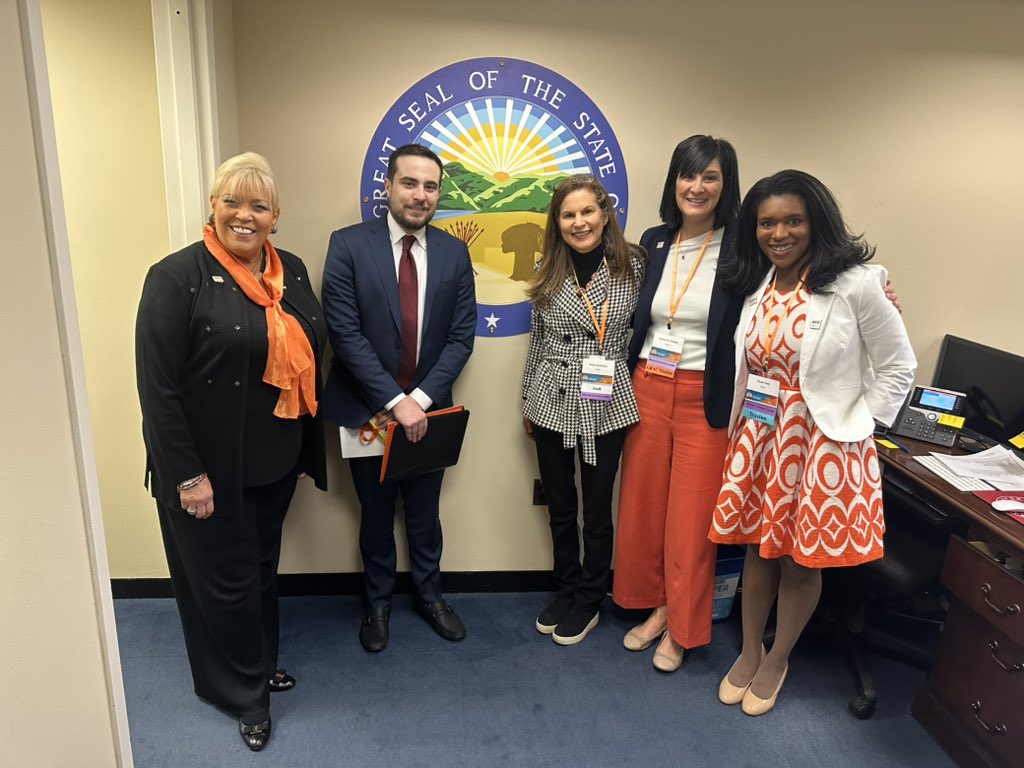 #Ohio #MSActivist delegation had a productive meeting with @JDVance1 staff member Matt. We hope the future of funding support for #MSResearch #MSPPC23 comes through to help #MSWarriors