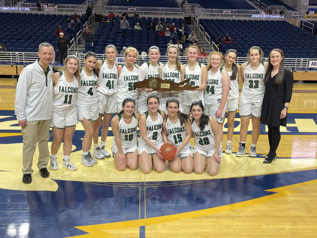 2 PEAT!! No caption needed! GO FALCONS! 🤍💚 <a href="/lvcsd/">Locust Valley CSD</a>