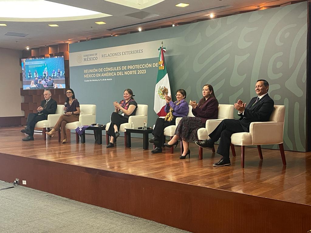 adrianasotoyan's tweet photo. Concluye la Reunión de Cónsules de #Protección de 🇲🇽 en #AméricaDelNorte. Gracias a los participantes y al gran equipo de la #DGPCPE en la #SRE https://t.co/AAlkuHlcPv