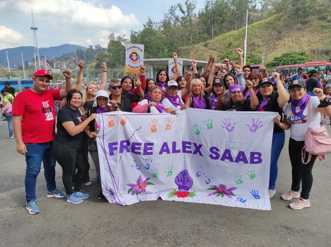 RioCrecido_ven's tweet photo. Desde el Poliedro de Caracas, el Movimiento #FreeAlexSaab junto a @geraldinacolott en acto en Conmemoración del Día Internacional de la Mujer alzan su voz para exigir la libertad del diplomático Alex Saab

#ChávezFeminista

https://t.co/YSXOGOG6nd