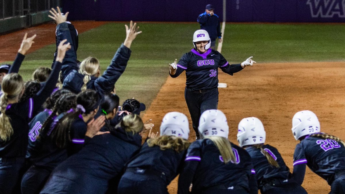D1Softball's tweet photo. Grand Canyon proved its one of the best mid-majors. 

Shanon Hays is quietly building something in Phoenix. 

📸: @GCU_Softball

https://t.co/UnurHGa4uz https://t.co/tyZpqcPfbf