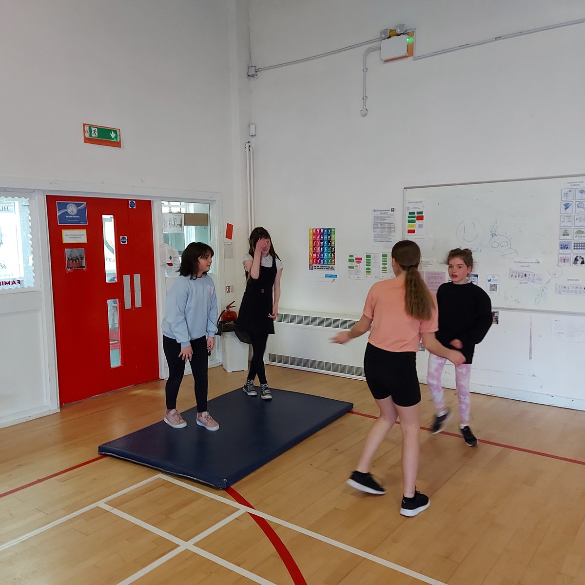 MissStanwayPE's tweet photo. Teamwork in P6. Choreographing and preparing a sequence of moves to music. @DeansPrimary @DeansPrimary6 https://t.co/LGMAIrSU7L