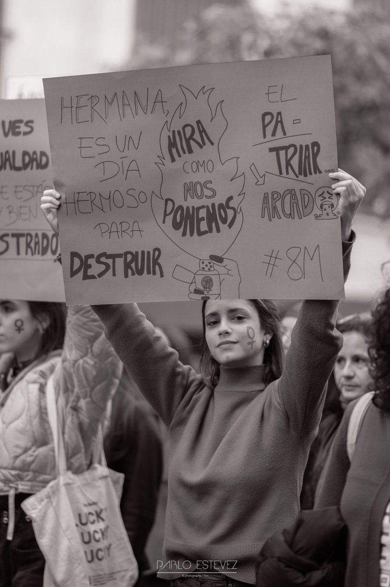paabloestevez's tweet photo. ¡Así ha vivido Badajoz el Día Internacional de la Mujer! ¡Feliz 8M! 💜 https://t.co/OQsQLpI4Zg