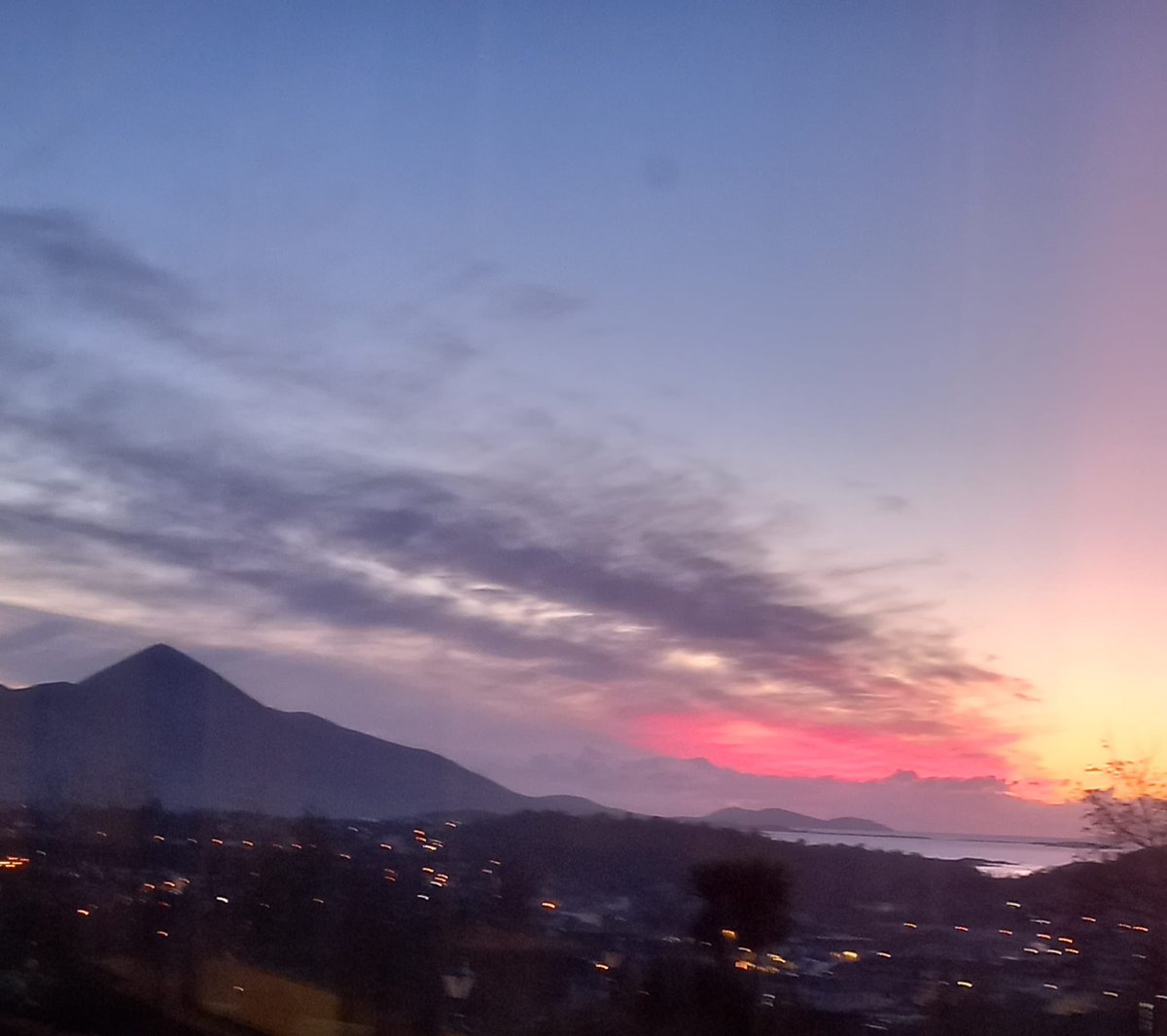 Jane Casey tweet media