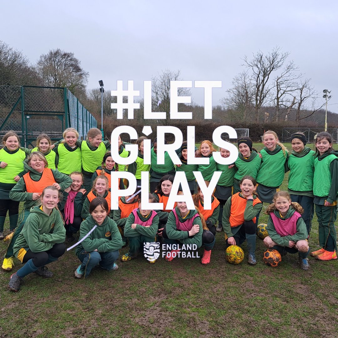Fantastic to see so many girls enjoying their football in our annual Girls Football Festival this afternoon as we supported <a href="/EnglandFootball/">England Football</a>'s #LetGirlsPlay Biggest Ever Football Session.
Thank you <a href="/RydeSchoolSport/">Sports | Ryde School</a> <a href="/GBSchSports/">Great Ballard Sports</a> @DorsetHouseSch <a href="/ThePrebendal/">The Prebendal School, Chichester</a> for joining us.