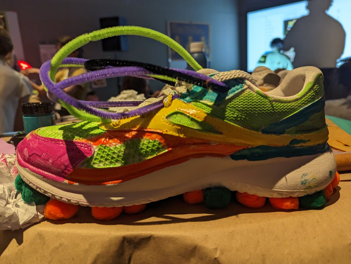 assemblepgh's tweet photo. #futureoflearningchallenge the future of learning in a shoe: is fluid, rainbows, rhizomic, in conversation with earth, not just human centric, and collaborative. Could be an Assemble-age of people and ideas
@99products @SXSWEDU @remakelearning @ReinventionLab @TeachForAmerica https://t.co/U3d71sJFfa