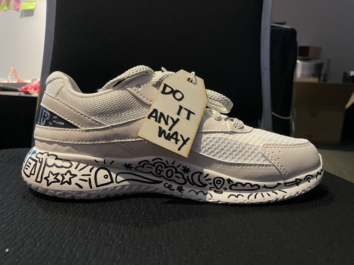 camiedyess's tweet photo. Shoe design for #futureoflearningchallenge: creativity is at the foundation and the “Do It Anyway” motto at the “soul” of the future of ed. @ReinventionLab @99products #SXSWEdu2023 https://t.co/FeSlQjb0bL