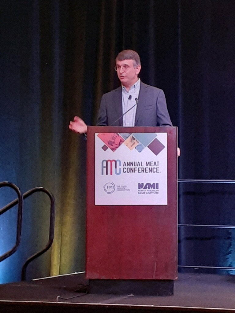 SMPerimeter's tweet photo. Doug Iverson, chief revenue officer for @Invafresh, discussed the ways AI can help companies increase sales, lower shrink and find labor efficiencies.

#MeatConference #MeatIndustry #GroceryIndustry @MeatInstitute @FMI_ORG 

Photo by Andy Nelson / Sosland Publishing Company https://t.co/2gIxgPVzQ2