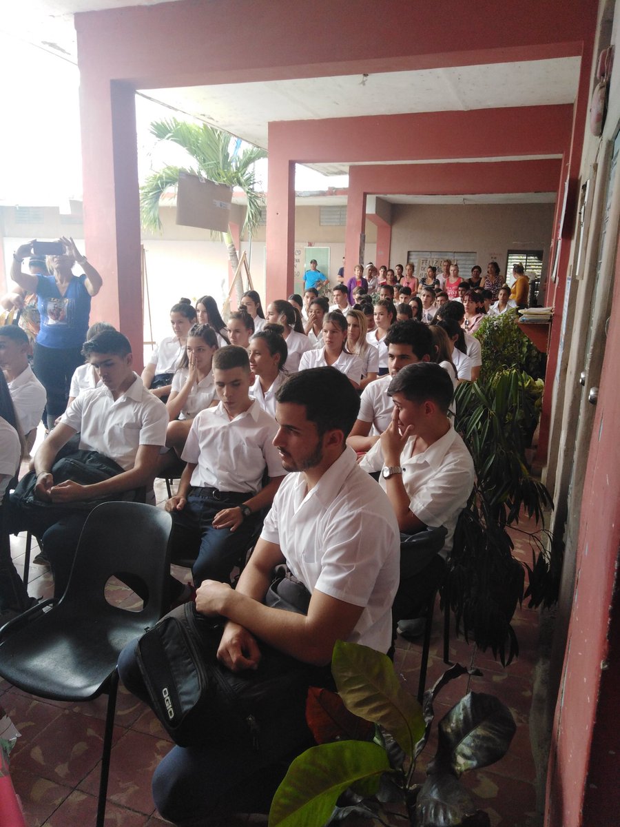 Por una juventud comprometida con estos tiempos #YoVotoXTodos para garantizar la continuidad de la Revolución.
#SanctiSpíritusEnMarcha 
<a href="/ObraDe/">LaObraDeLaRevoluciónSS</a> <a href="/SanctiSpiritus1/">Gobierno Provincial #SanctiSpíritus</a> <a href="/dpesanct/">DGEsanct-Spiritus</a>
<a href="/CubaMined/">MINED</a> 
<a href="/MEspirituana/">@MariposaEspirituana</a> <a href="/DailinTamayo6/">Dailin Tamayo</a> <a href="/AndreiArmasBra6/">Andrei Armas Bravo</a>