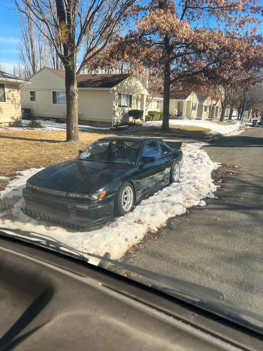 StevieJPN's tweet photo. Dear Followers,
Today I offer you…car in the same spot

Tomorrow? Who knows https://t.co/aBhOnkSL6h