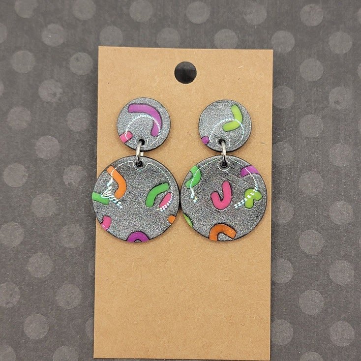 Neon Earrings, 80s Neon Earrings, Sprinkle Earrings, Polymer Clay Earrings, Bright Earrings, Fun Earrings, Party Earrings, Dangle Earrings #circle #butterfly #earlobe #circleearrings #neonpinkearrings #neongreenearrings #neonorangeearrings #neon etsy.me/3yoJcte