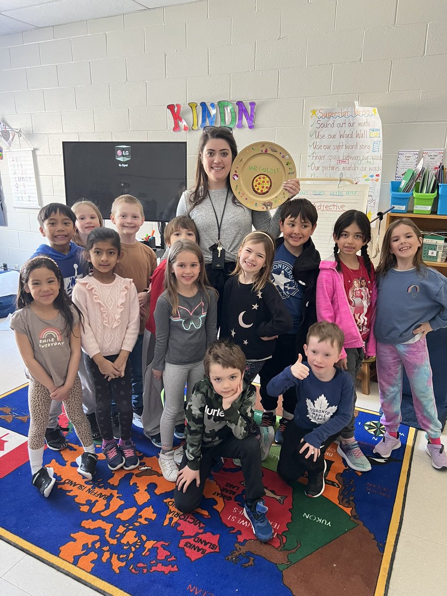 A big congratulations to <a href="/MsDaSilva_/">Ms. Da Silva</a> for bringing in the most plates this week! You are the winners of Mr Goldie with 12/18 students bringing in a plate!