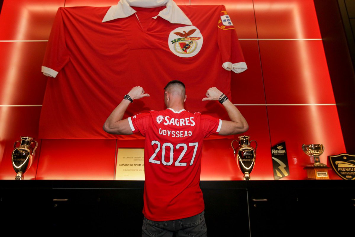 #OdySaves 2027 🦅🔴⚪️ 
#Benfica #Em_Casa 
#EPluribusUnum