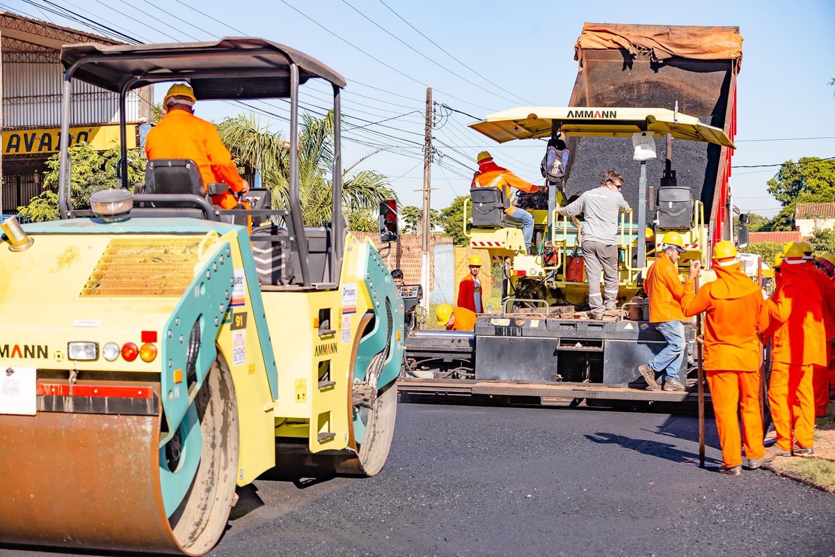 MujicaPy's tweet photo. Estamos construyendo caminos que desde la gobernación y en cooperación con los municipios de los 22 distritos haremos llegar a todo el departamento del Alto Paraná.

#SimplementeGraciasporCreer 

 🧡𝐋𝐈𝐒𝐓𝐀 𝟏𝟐𝟑✅️ #𝐘𝐎𝐂𝐑𝐄𝐎𝐏𝐀𝐑𝐀𝐆𝐔𝐀𝐘 🇵🇾 https://t.co/4mFzuEokCB