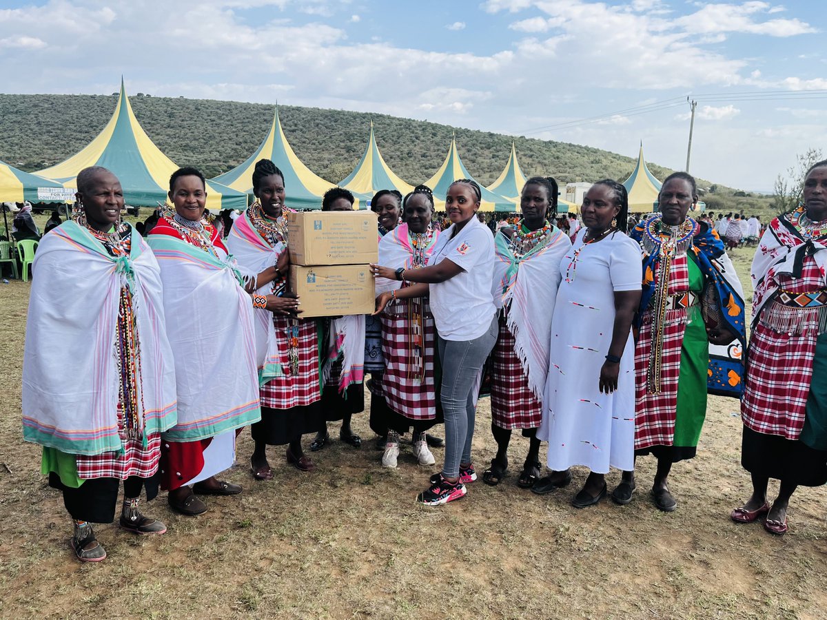 Women and girls with disabilities have a right to access healthcare including sexual reproductive health.
Today as we celebrate #InternationalWomensDay  in Aitong Narok West  <a href="/AchievesKe/">She Achieves KE</a> was able to donate sanitary towels to women and girls in need.
#IWD2023