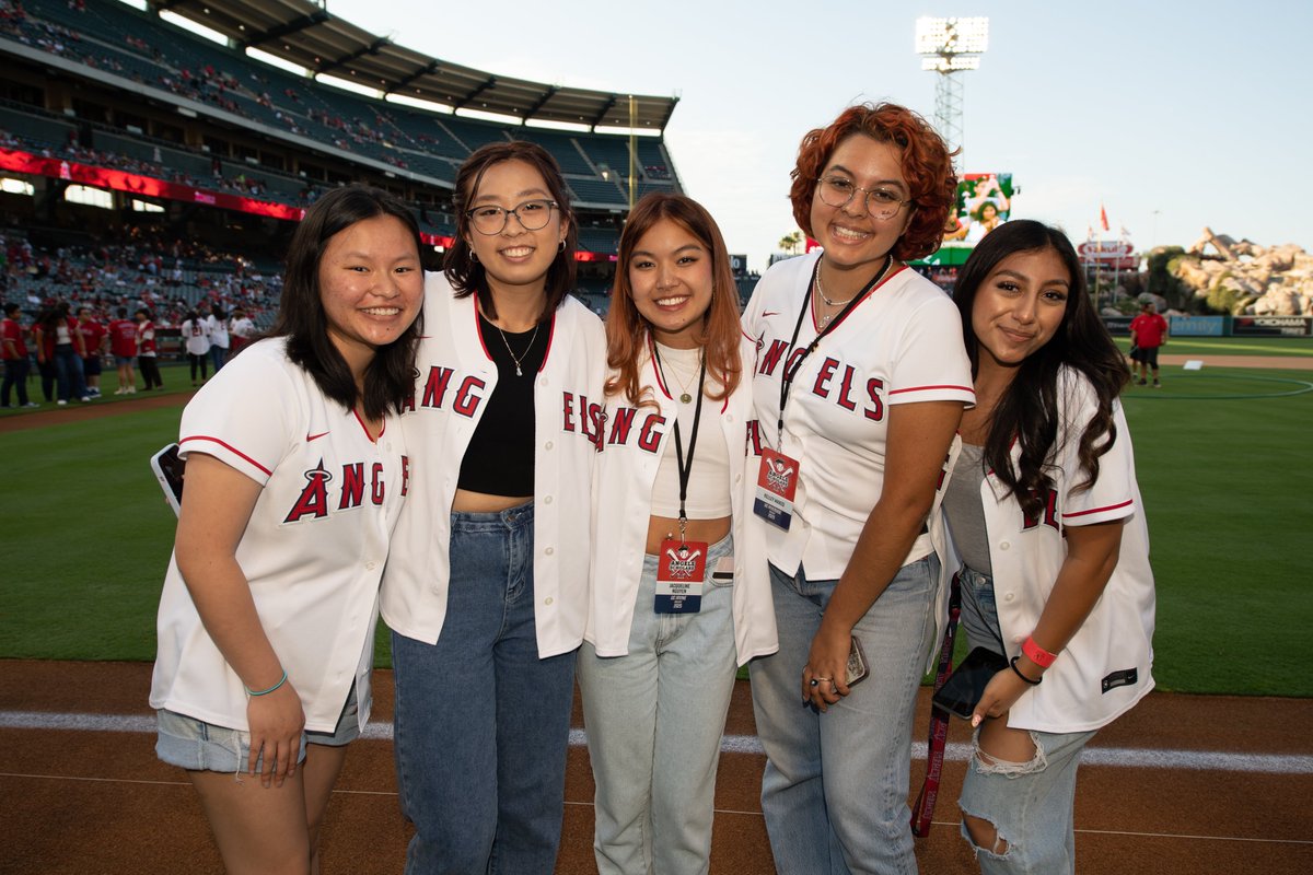 LAAFoundation's tweet photo. Happy #InternationalWomensDay!

Thank you to all of the women who continue to inspire us and shape our community. ❤️ https://t.co/Erc8VnTIkX