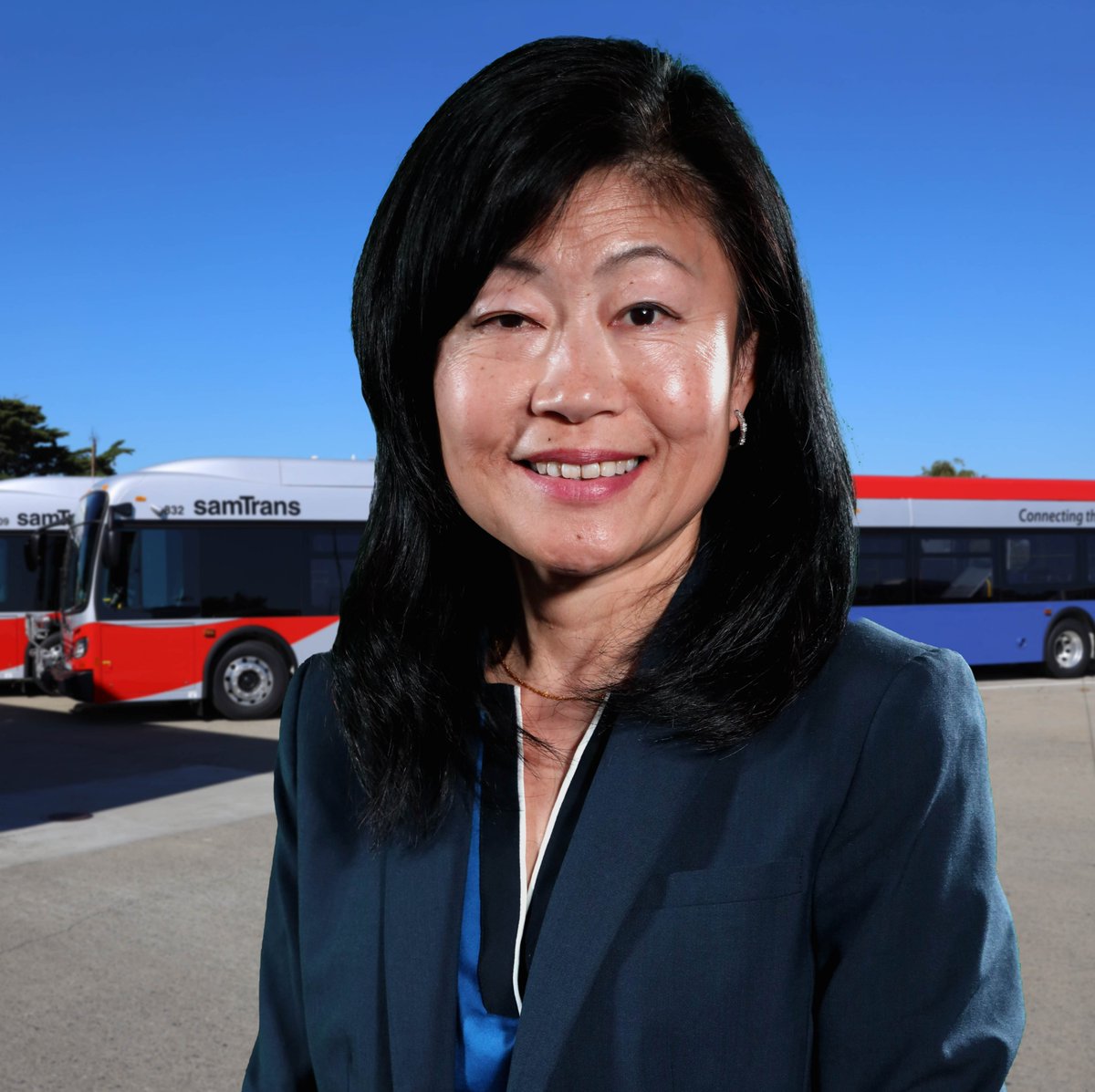 SamTrans's tweet image. Happy International Women's Day!

#SamTrans is led by incredible women that constantly prove that public transit is a place for everyone - from our CEO and directors to our operators, thank you to all our female staff. We wouldn't be here without you. 💜#InternationalWomensDay