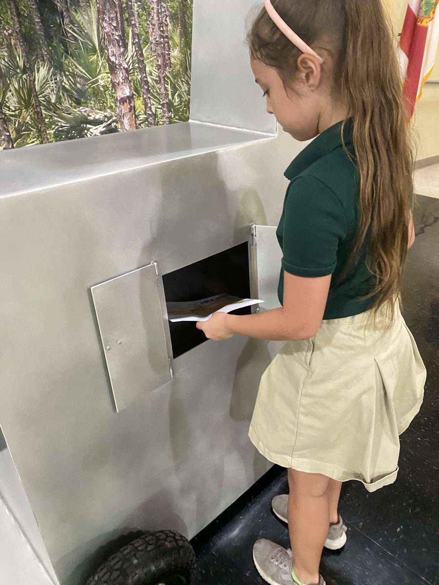 PineJogArtRoom's tweet photo. The #TrojanRockingHorse created by Marco Casagrande for #DowntownWPB came to visit Pine Jog today to collect the students dreams &amp; aspirations. These 8 Trojan horse sculptures were inspired by the stories of the #BarefootMailman. We were thankful to be a part of this project! https://t.co/o8E6vpMyaS