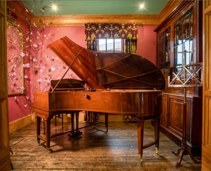 Our hall is seeped in rich, Welsh history!🏰 

Why not show us your pianist fingers on our gorgeous grand piano?

Head to our website for more information: bryntanat.co.uk/the-hall/

#BrynTanatHall #Wales #Piano #Wales #Powys