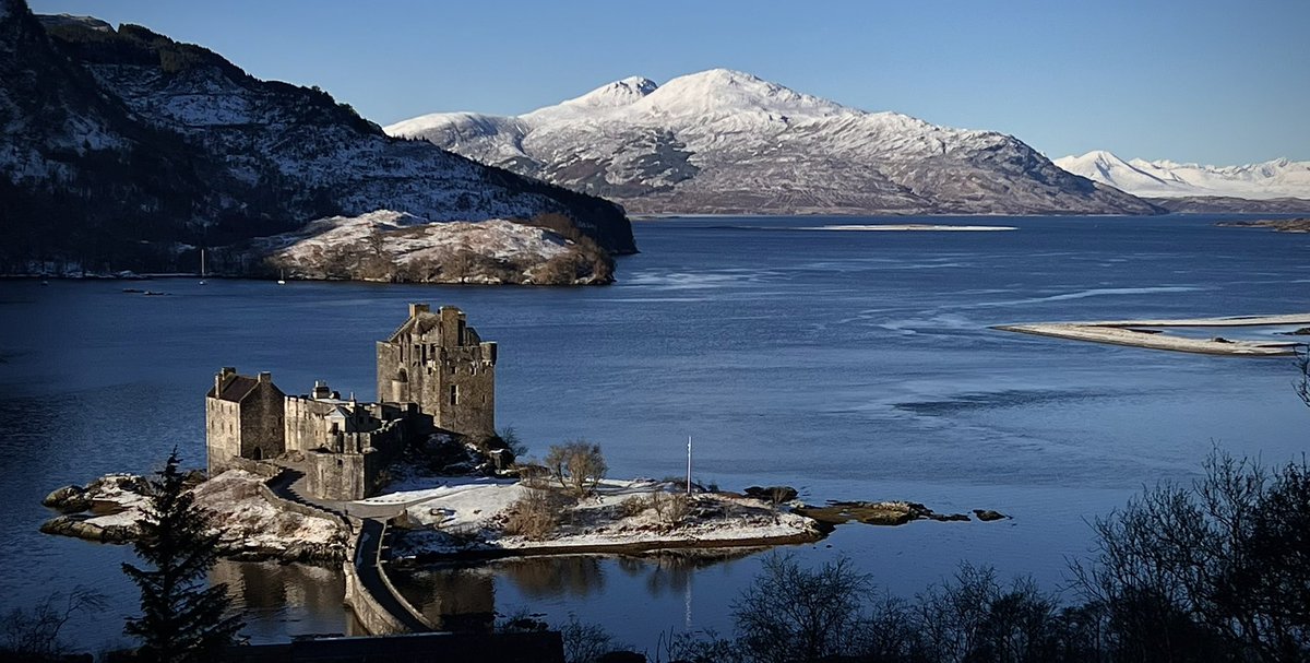 Come see the majesty of the Scottish highlands in every season. The weather might be cold, but you’ll be assured of a warm welcome! The fire’s on and waiting for you! 🔥 @VisitScotland #Scotland #eileandonancastle Image by @DRWPhotography1