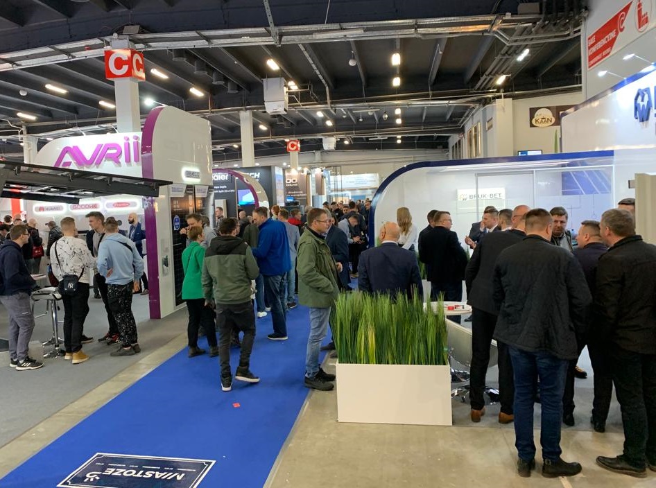 Another busy day at ENEX 2023 in Poland with our distributor Power Green Technology. Meeting visitors from all over Europe and talking all things Telford! #HotWater #ThinkCylindersFitTelford