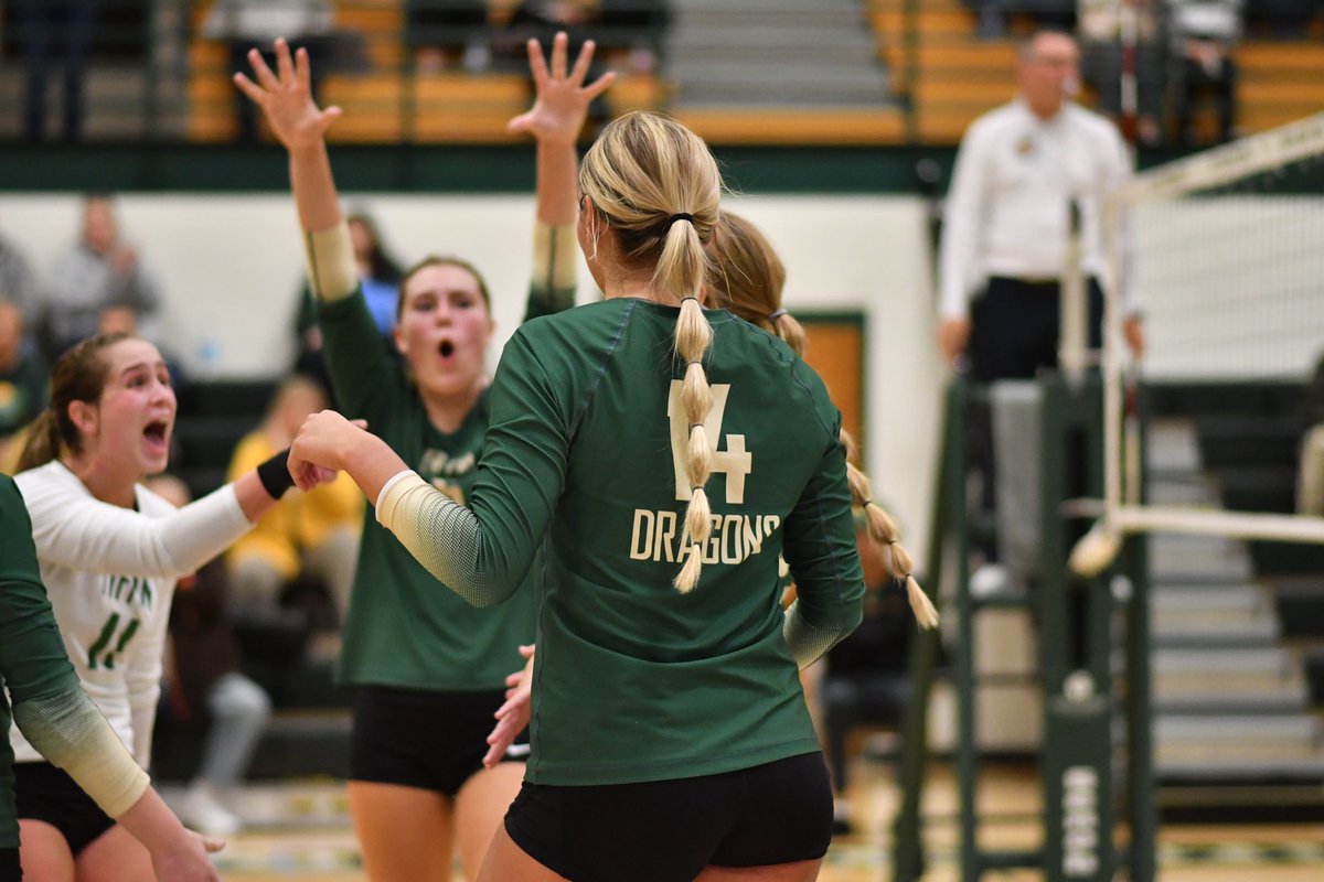 TiffinVB's tweet photo. Here’s to strong women. May we know them. May we be them. May we raise them. ❤️

Happy #internationalwomensday from TUVB! https://t.co/IMNkDVGvCU