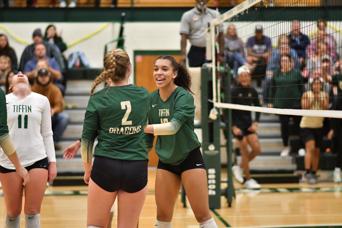 TiffinVB's tweet photo. Here’s to strong women. May we know them. May we be them. May we raise them. ❤️

Happy #internationalwomensday from TUVB! https://t.co/IMNkDVGvCU