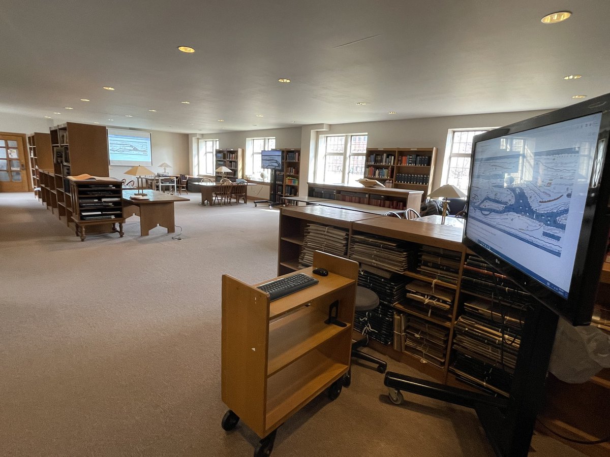 It’s project launch day in the lab! Today we had a double feature of presentations from students in Health Studies and Ancient Rome. The best part of any digital project launch is celebrating and showcasing all of the students’ hard work. #digitalhumanities <a href="/KnoxCollege1837/">knoxcollege1837</a>