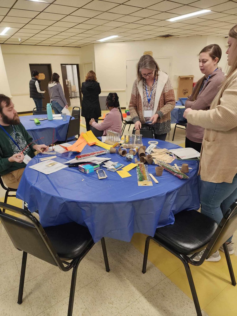 PCPSIn2GreatTec's tweet photo. Petersburg’s very own ITRTs did an amazing job presenting “SpheroBOLTing Through Space Stations”🛸Sphero Bolt lessons that can be adapted for any content at #EdTechRVA! @DanicaMillner @GRAETCorg 🪐🚀 https://t.co/RMwzGKhALH