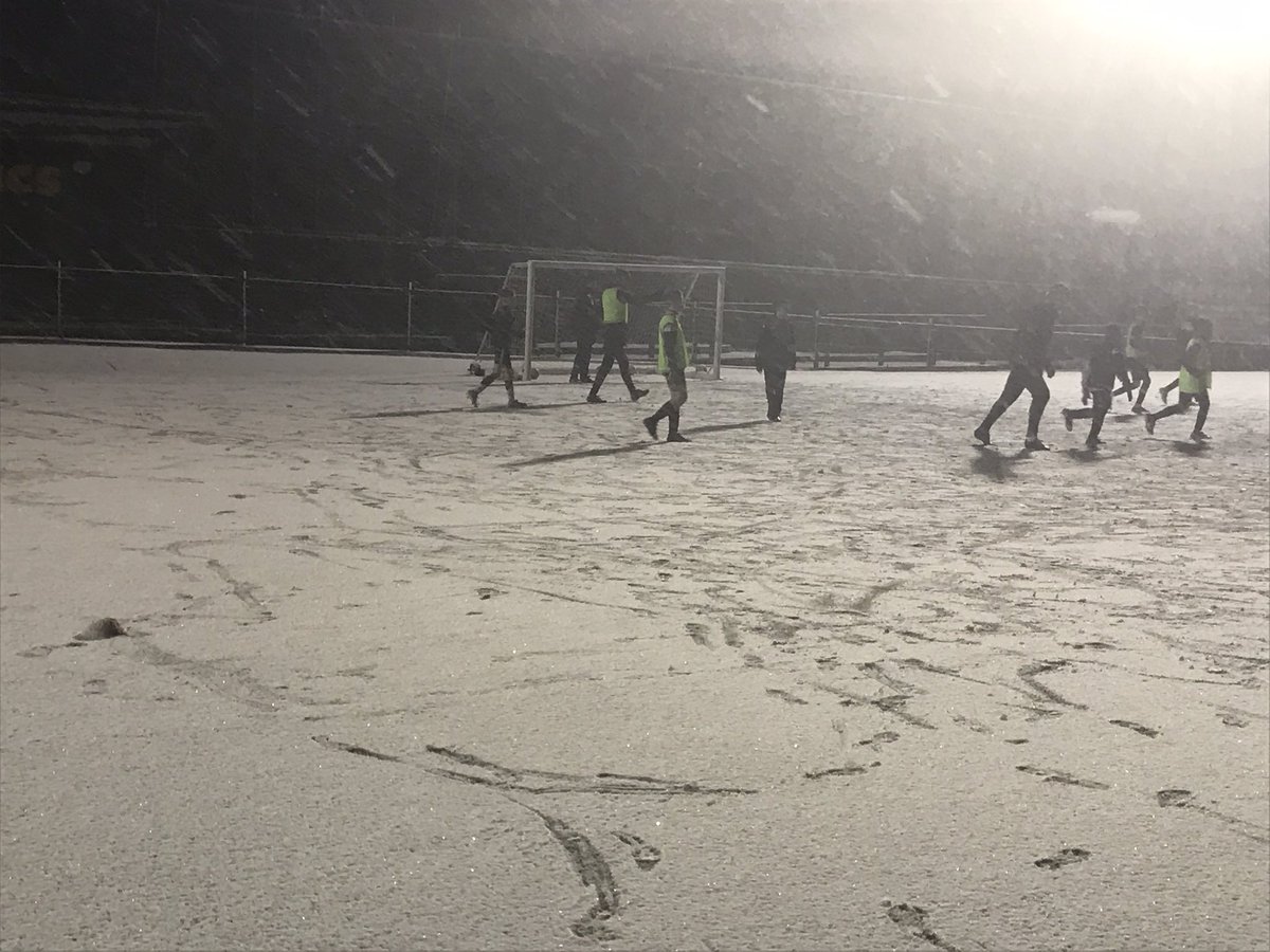 Our U12 hard at work with guest coach Chris Brunt of WBA. Thanks Chris 👌