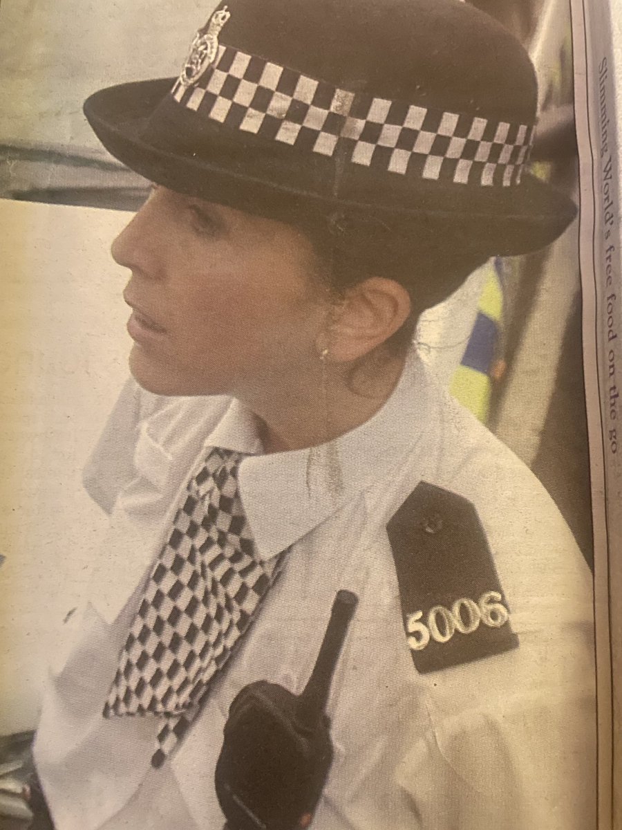 Throwback pic! Celebrating all women in policing on #IWD2023. As a wife, mother, daughter &amp; friend, here’s to all of you for the amazing work you do ⭐️🙌A shout out to #WMPOpsWomensGroup ⁦@SweeneySinead1⁩ for showcasing all you do today. Great work 😊