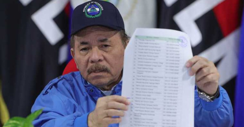 gazetadopovo's tweet photo. Van Hatten: "Não foi necessário completar os primeiros 100 dias de PT no governo para ficar comprovado que Lula mentia e a Gazeta falava a verdade: a ditadura da Nicarágua conta com o vergonhoso apoio do agora presidente da República." Leia mais: https://t.co/5JHg0NUg9Z