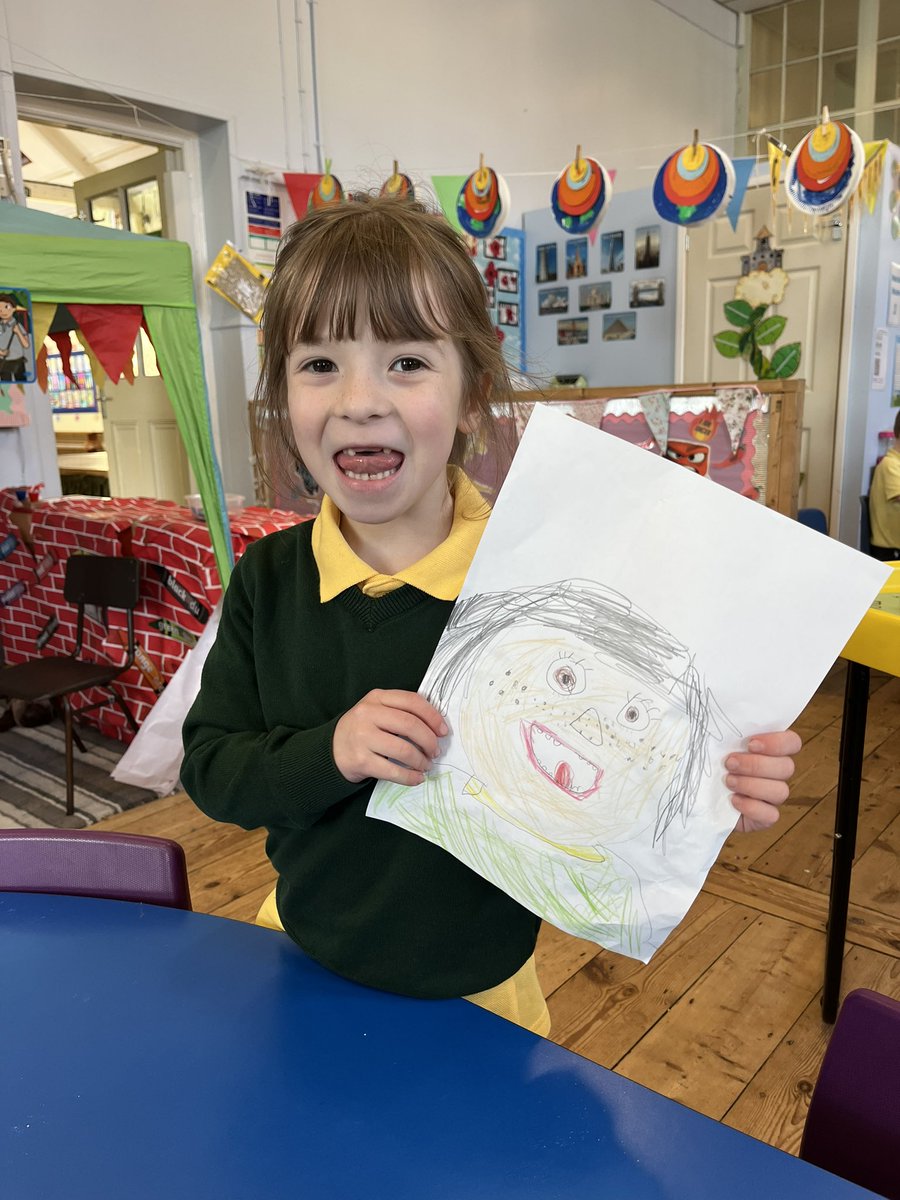 PlasmarlPrimary's tweet photo. A fantastic self portrait by NR-I 🌟#PlasArts @Plasmarlyear1 https://t.co/chvu18QSaL