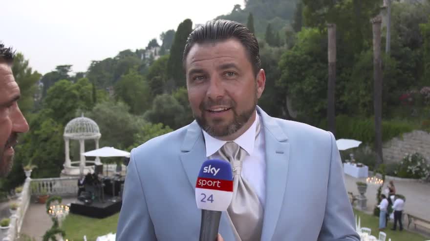 mirkonicolino's tweet photo. Sebastien #Frey alla Bepi TV": Il gesto di #Kean è da condannare, certo… Però fossi stato in lui avrei tirato a #Mancini un calcio ancora più forte perché il romanista prima gli tira i capelli e anche un cazzotto. E poi cade come si fosse rotto tutto. La stessa cosa è successa contro la Cremonese. Mi chiedo come mai, oltre a Kean giustamente, non sia stato espulso anche Mancini rivedendo l’azione"