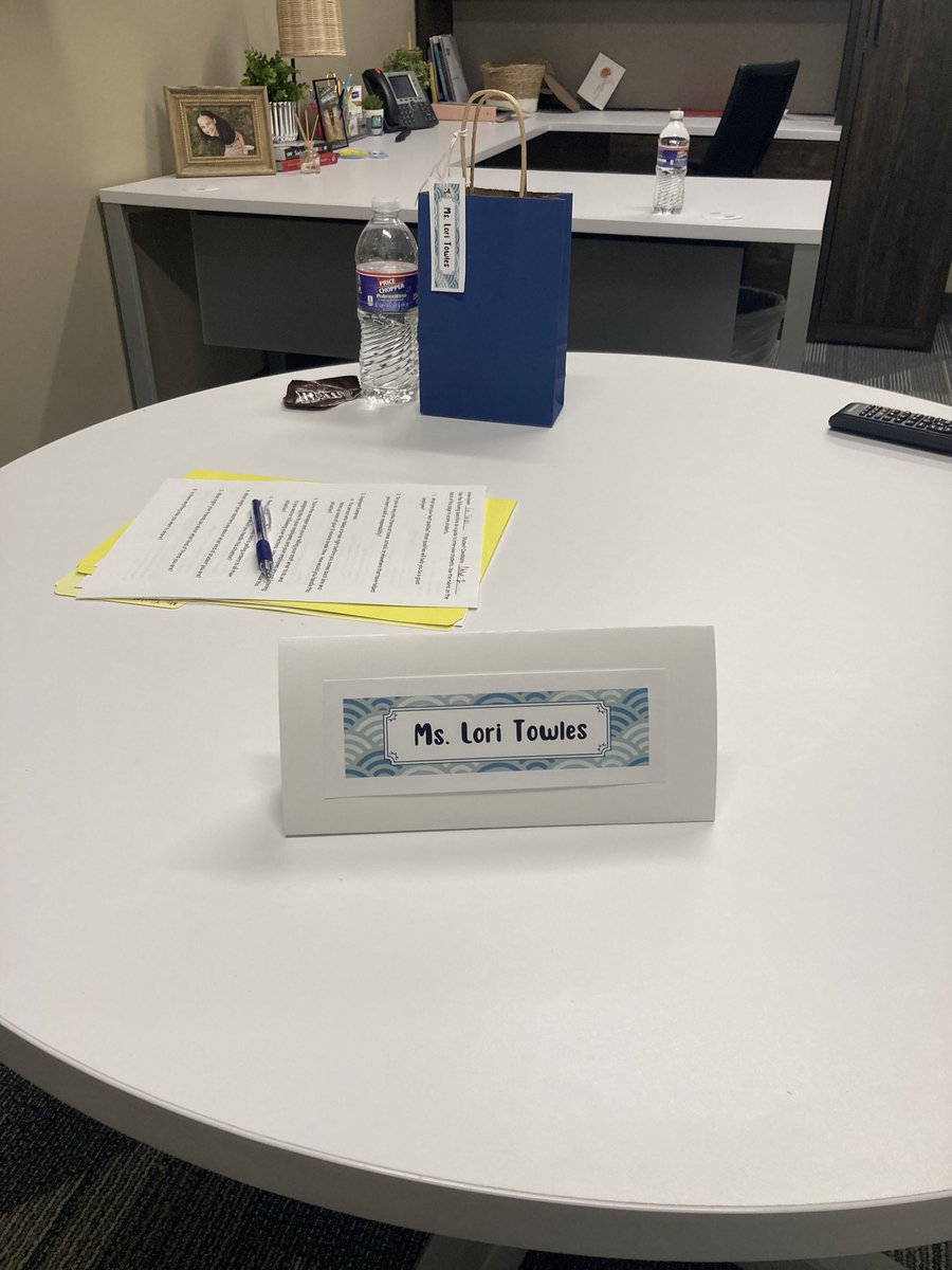 Great time interviewing some very responsible #lssharks for the School of Economics. I hope they all get their dream jobs! #lpsleads <a href="/LIBERTYSCHOOLS/">LPS53</a> <a href="/LillianSchuElem/">Lillian Schumacher Elementary 🦈</a>