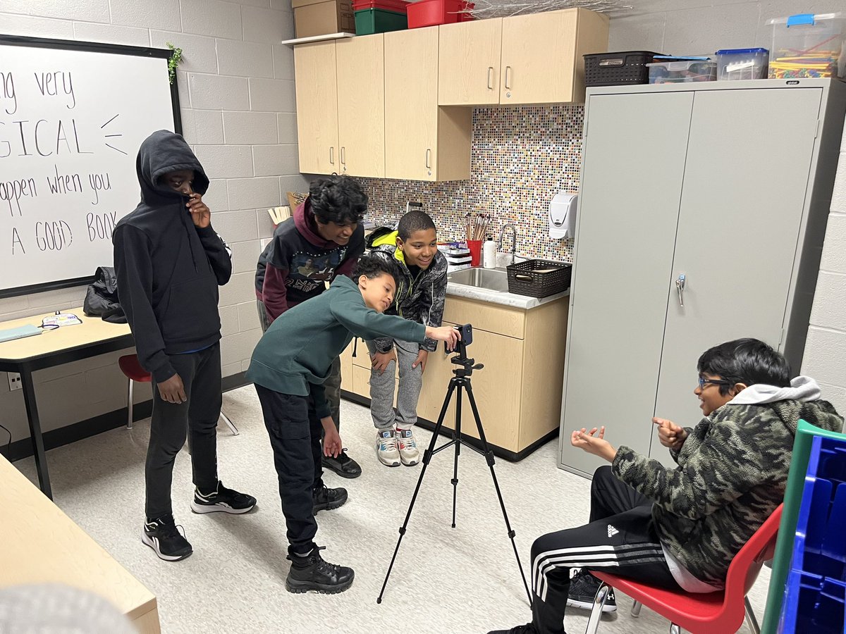 Ss @St_EVAN_Caledon wrapping up filming and editing for the BECDM Film Fest! Oh, they’re gonna be good! 🎥@Mammolitisclass @MrsGabil @MorizioClass @DpExperiential @WeVideoEdu
