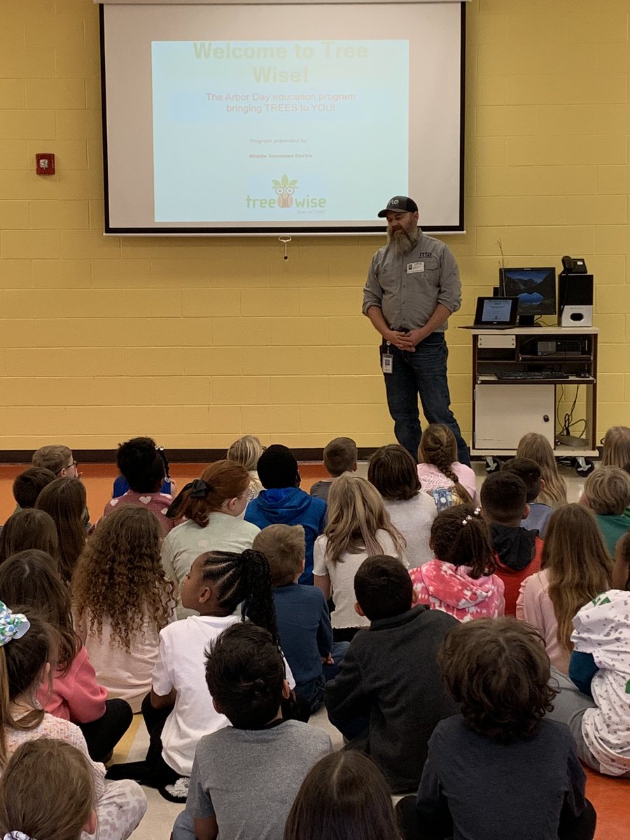 PittmanE73's tweet photo. Thank you Bryon Smith and @MidTnElectric for teaching our 2nd graders about the Tree Wise program.  We are excited to plant our own dogwood saplings. @BCE_Bucks https://t.co/tV70Y1E19c