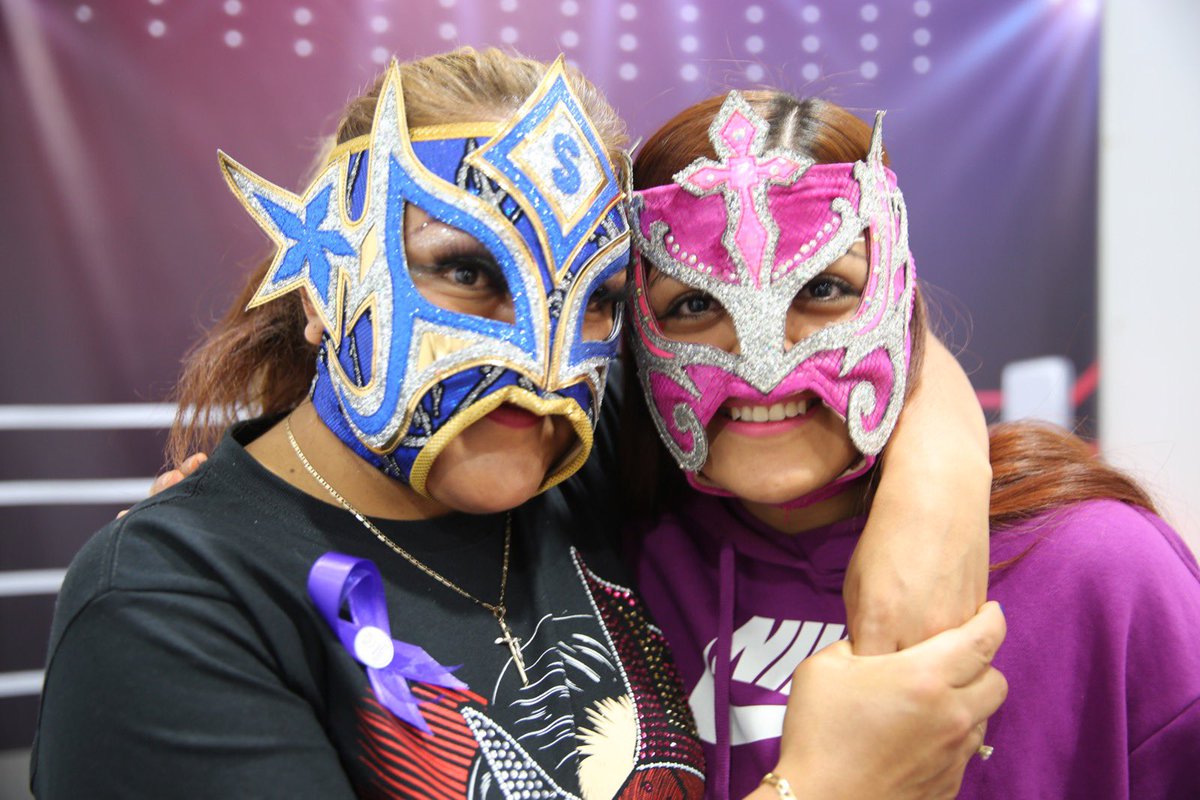 ISSSTE_mx's tweet photo. El #NuevoIssste, de la mano con las mujeres conmemora el #DiaInternacionalDeLaMujer con actividades artísticas, musicales y montó la exposición de oficios como electricidad, carpintería, plomería, panadería, lucha libre, escaramuzas, boxeo y más. https://t.co/A1g3AkqGbk