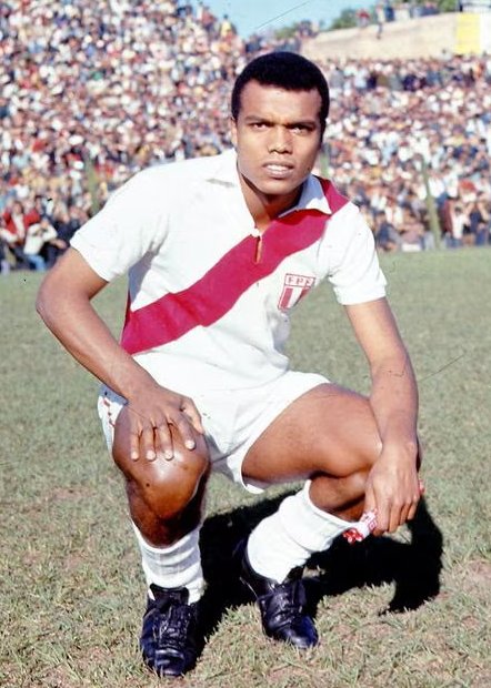 Happy Birthday To Peru International Teofilo Cubillas 74 Today 