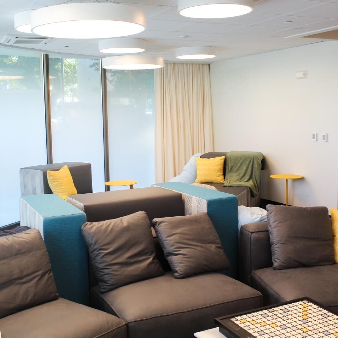 IkaikaOlds's tweet photo. Excited to shared that Lydia House’s drop-in center for youths has just opened. It’s a safe space for youths 16-26 with free food, snacks, hygiene supplies, private showers/bathrooms, places to lounge, play video games, play music and even do yoga. 
Open Tues/Thurs 9am-4pm. https://t.co/5OedXMufKD