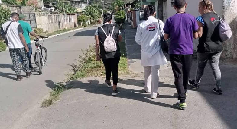 #Entérate|| La Brigada Médica @TupamaroMRT del Mpio. <a href="/BermudezMRT/">BermudezMRT</a> del  Edo. <a href="/Sucre_MRT/">Sucre_MRT</a> Planifica  y recorre las comunidades para la atención a nuestros iguales.
La salud es esencial para que el pueblo tenga la suprema felicidad.
#ComunaYProducción
#ChávezFeminista