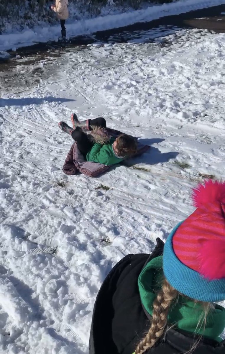 Not sure who had the most fun “jacket sledging” down the hill! 🌝❄️ #SnowDay <a href="/ManorParkSch/">Manor Park School</a>