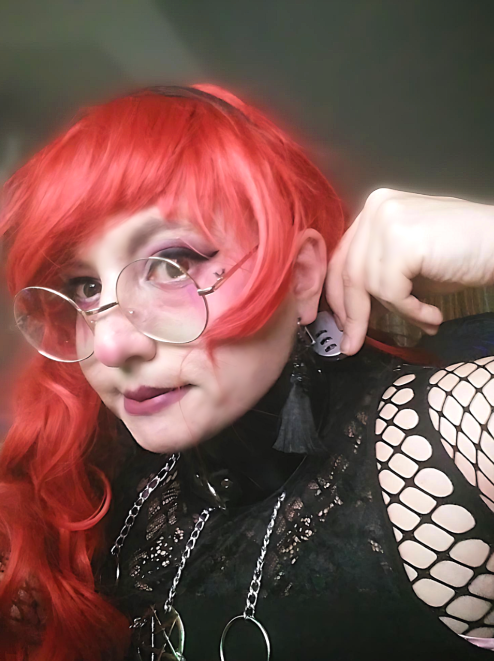SometimesEvie's tweet photo. I've been whored again for my freedom :)
How do I end up again and again in this situation? https://t.co/oiqOR888w3
