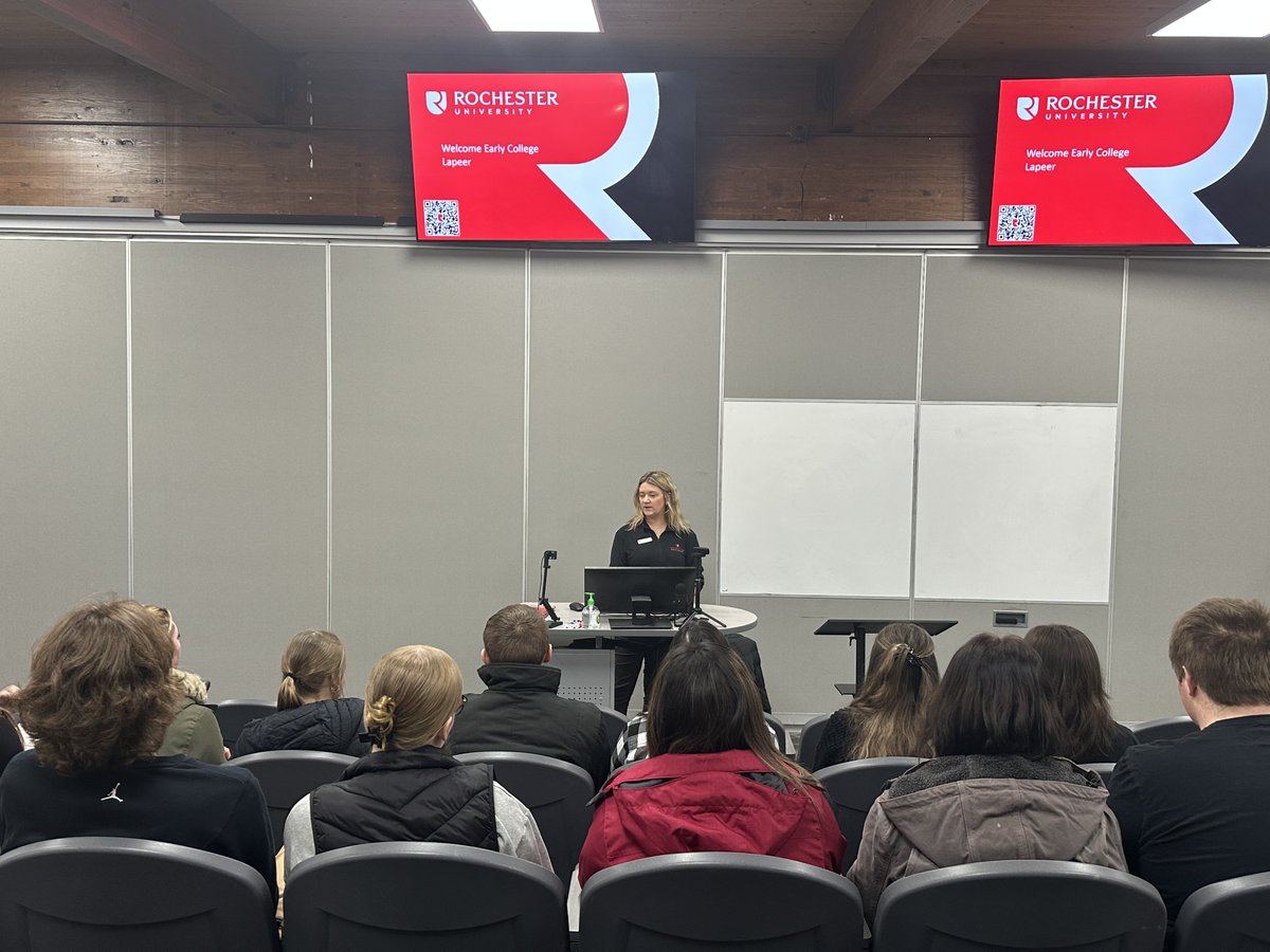 r_c_university's tweet photo. RU offers Early College Programming to Local High Schools. We offer high school students the opportunity to walk away from our University with an associate degree, FREE of charge to them. Please reach out to Greg Brown, our Director of Early College at gbrown3@rochesteru.edu https://t.co/Y8zFbVExwI