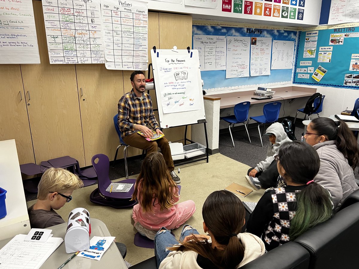Had the opportunity to observe ⁦<a href="/MrTCotton/">Taylor Cotton</a>⁩ use a wide variety of instructional strategies in order to meet the needs of all readers in a 4/5 combo. Seamless procedures and management! ⁦<a href="/RiosRobots/">RiosComputerScience</a>⁩ ⁦<a href="/CajonValleyUSD/">CajonValleyUSD</a>⁩ ⁦<a href="/LizLoether/">Liz Loether</a>⁩