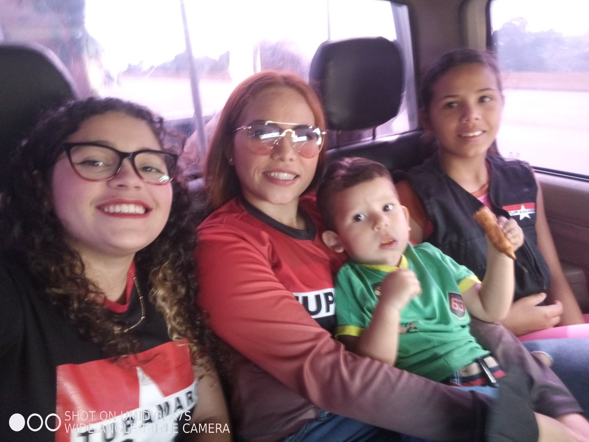EmilyCES28's tweet photo. Hoy conmemoramos a quienes lucharon por la eliminación de la opresión de las mujeres.

Hoy nos sumamos a las voces de las que ya no están.

Hoy nos unimos a la lucha en contra de esté sistema desigual, que nos oprime y nos utiliza 🔴⚫.

#DiaInternacionalDeLaMujer 
#NiUnaMenos https://t.co/6bWItgNuGH